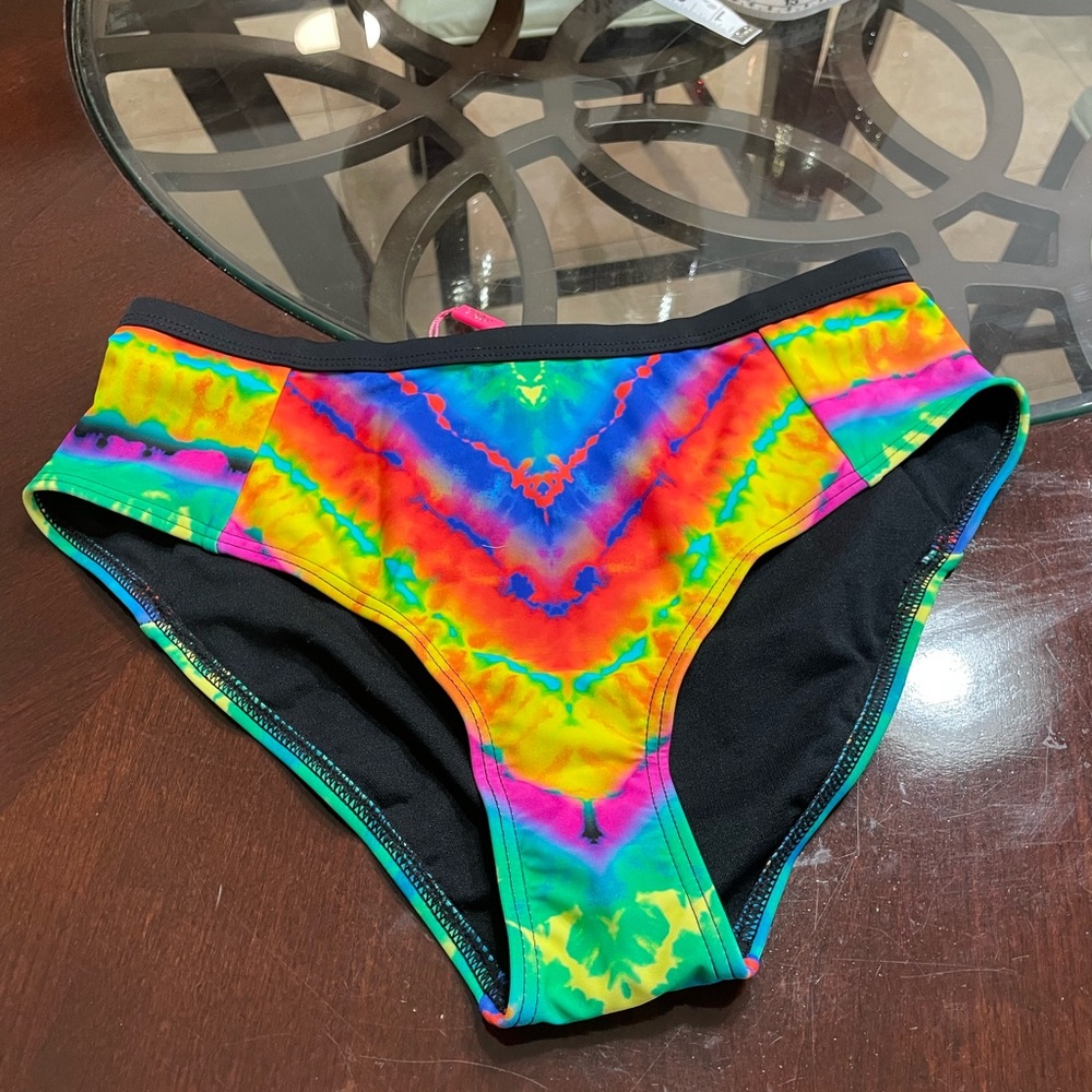 - - - Heat swimwear electric pop, high waist, sexy multicolor, size L.  ne…